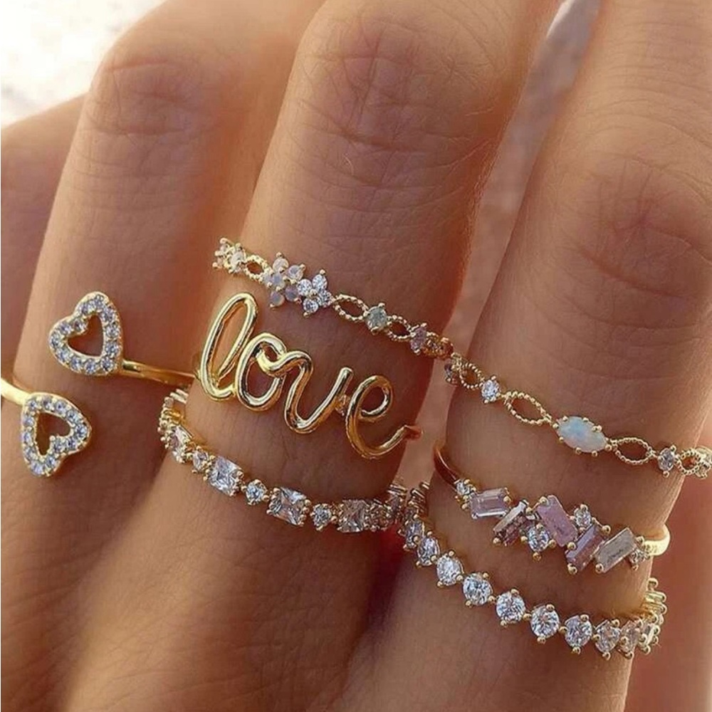 7 Piece : Rhinestone Decor Rings